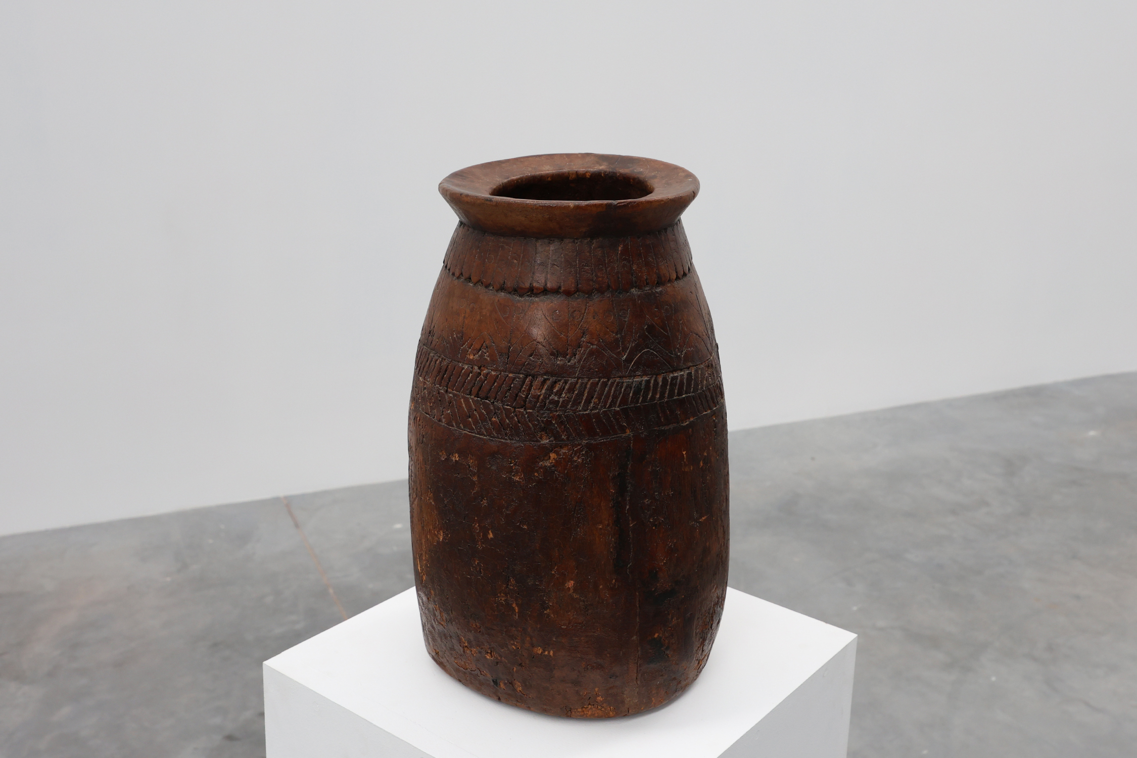 Rare Rustic wabi sabi style vase in solid wood, France 1800sthumbnail